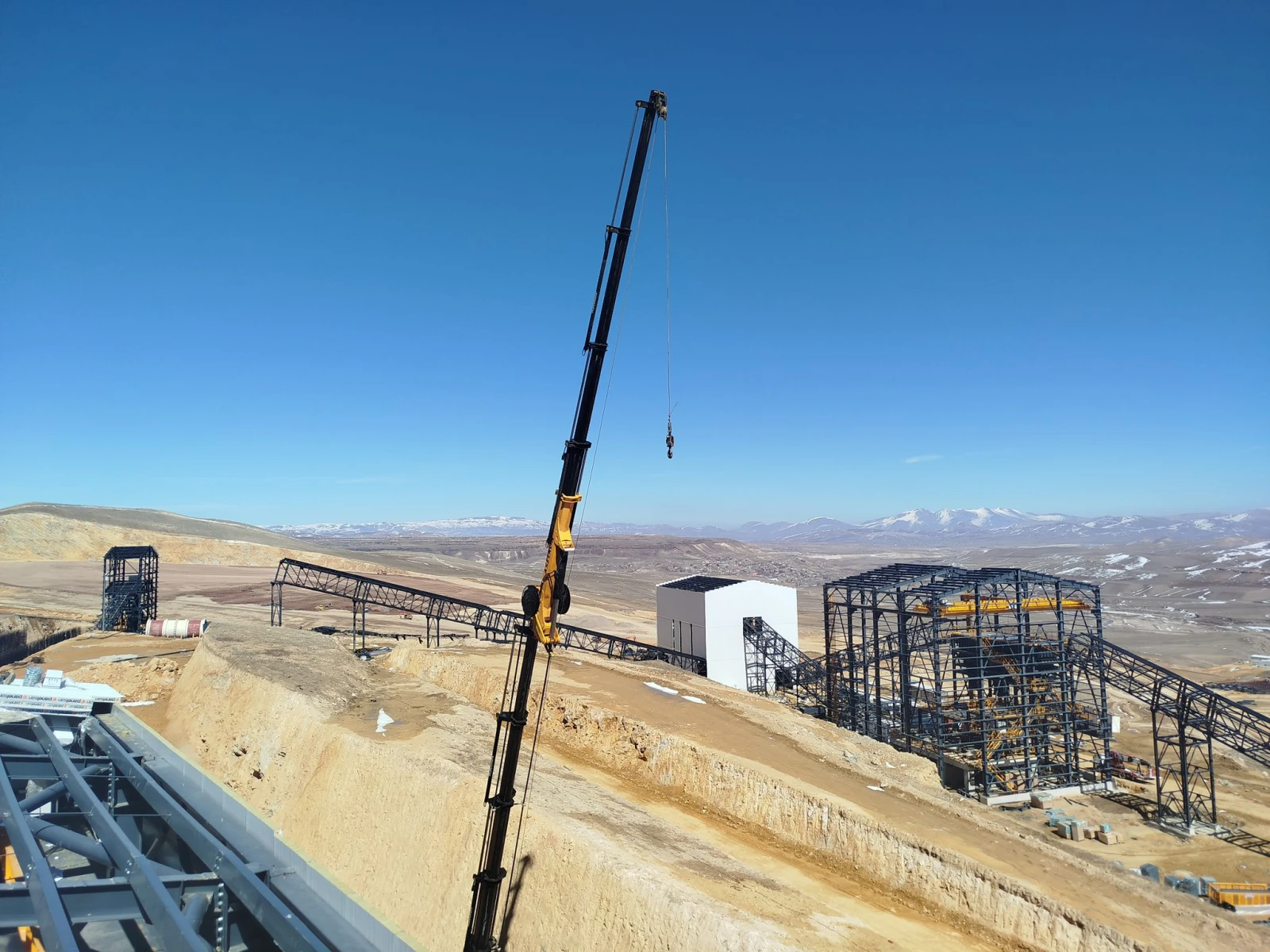 Çift Kırma Vinç Kiralama